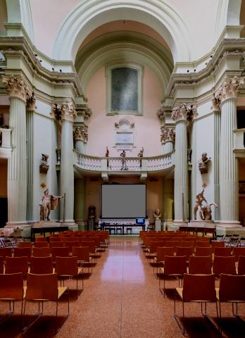 interno dell'aula magna dell'accademia di belle arti