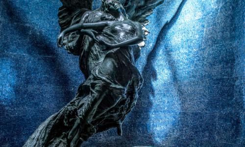 vista di un monumento funebre